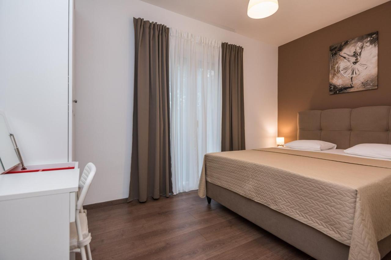 Apartments Star - Free Private Parking Zadar Bagian luar foto