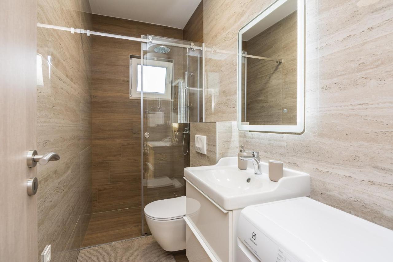 Apartments Star - Free Private Parking Zadar Bagian luar foto