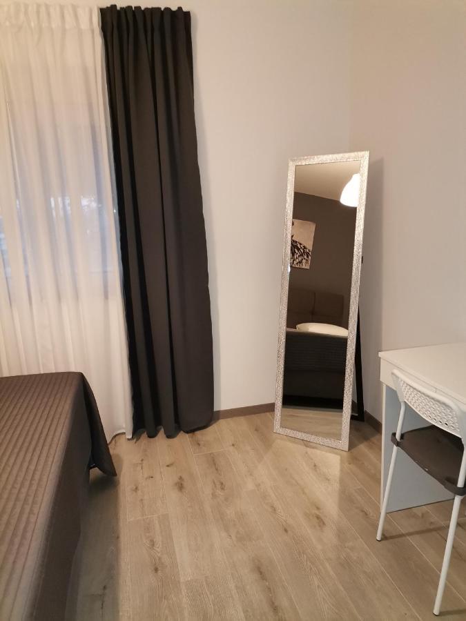 Apartments Star - Free Private Parking Zadar Bagian luar foto